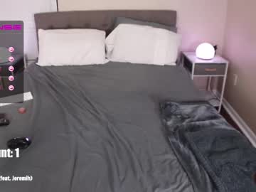 female cam girl milavalentinax image #14041
