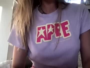 female cam girl blondiebabbby420 image #2685691