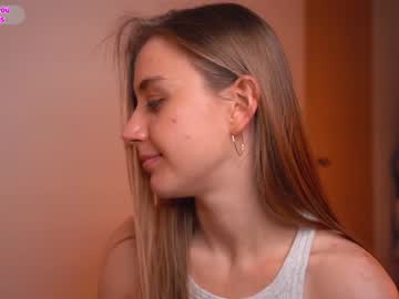 female cam girl alexispeach image #1141195