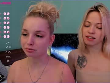female cam couple huntertiana image #2000471
