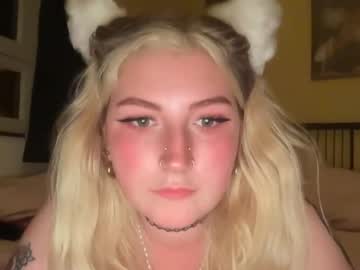 lulababy23  female  webcam