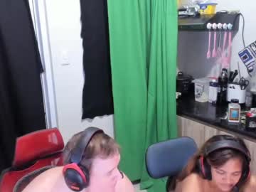 female cam couple sexy_gaming_couple image #1087604