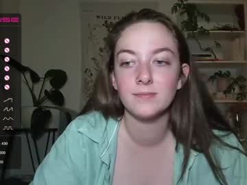 female cam girl birdieflorence image #1324384