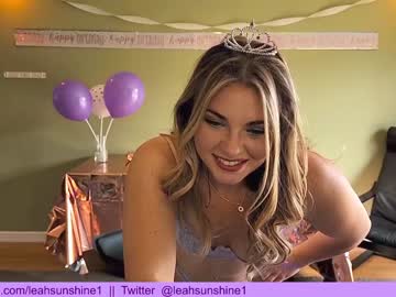 female cam girl leahsunshine image #2003035