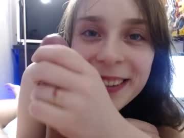 female cam couple meowmeow_katy image #1099188