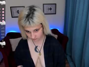 female cam girl yolandi_toit image #2282891