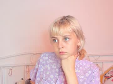 female cam girl louiseshelton image #2357129