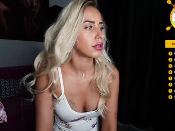 female cam girl laurabae_ image #60406