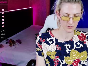 female cam girl eva__blonde image #2079408