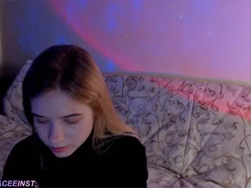 female cam girl melondama image #3050357