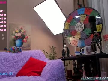 female cam girl aura_69 image #3738178