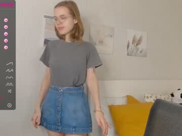female cam girl asemiluna image #634461