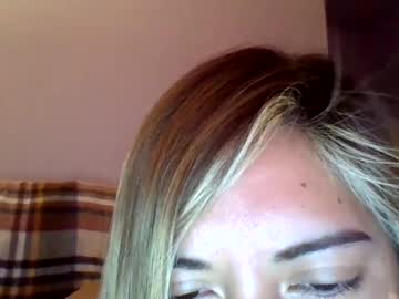 blondiejacky  female  webcam
