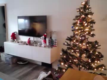 female cam girl anniegetyourgun image #673855
