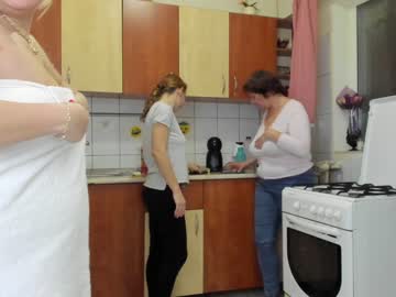 female cam couple juliana35 image #3609086