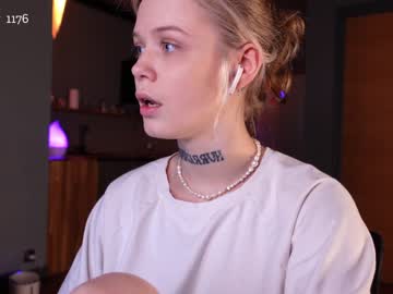 female cam girl tendertainted image #2911437