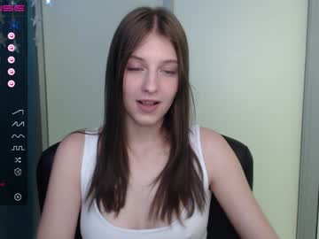 female cam girl lilliasweety image #1942618