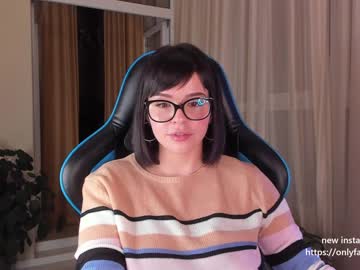 female cam girl aavee image #956156