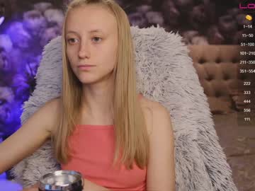 female cam girl angeellina image #1142706