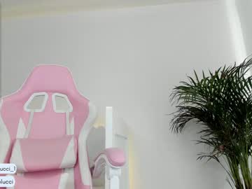 female cam girl pavlovacoluccii_ image #2094741