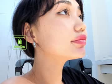 female cam girl lee_yoona image #687014