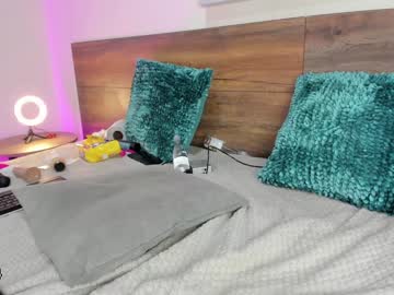 female cam girl _honeybee18 image #531257