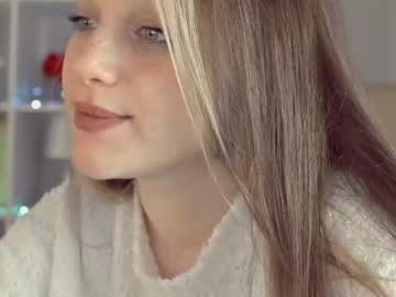 female cam girl mia_milagros image #1595666