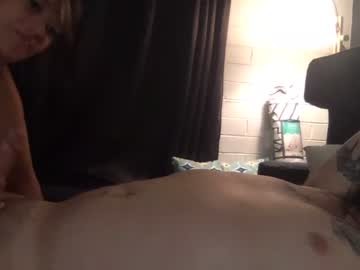 female cam couple amateuroutlawss image #2743927