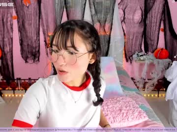 female cam girl little_effy18 image #2906356