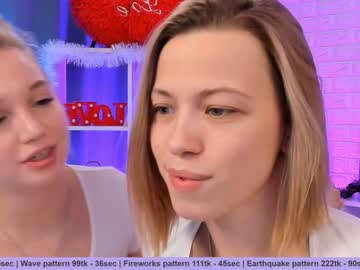 female cam couple huntertiana image #700035
