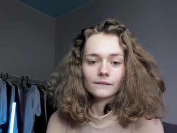 female cam girl mxxnsxsul image #2179445