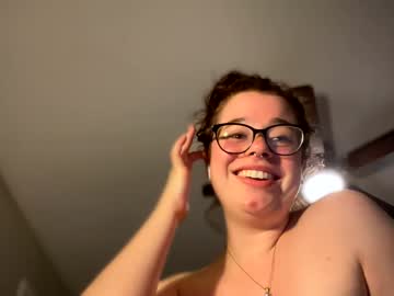 female cam girl krissykream69 image #3997919