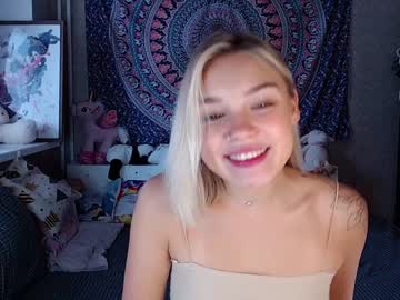 female cam girl babyfromtheforest image #3111417