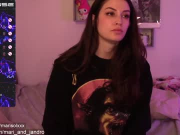 female cam girl mari_and_jandro image #1826112