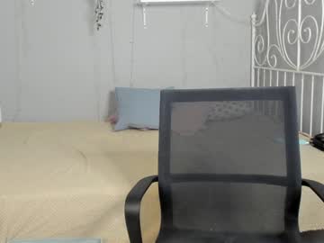 female cam girl leahh__ image #2275996