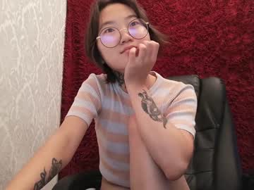 female cam girl emily_hayes image #2839756