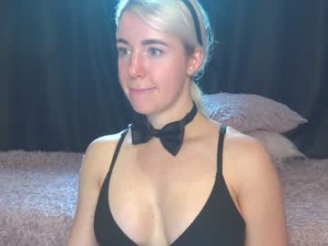 female cam girl xtina__ image #3176540