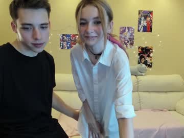female cam couple kelley_n_danny image #2430395