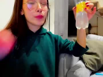 female cam girl ellie_leen image #1221628