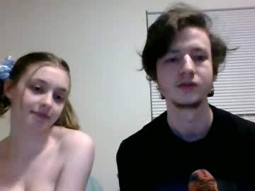 female cam couple leojamie image #770515