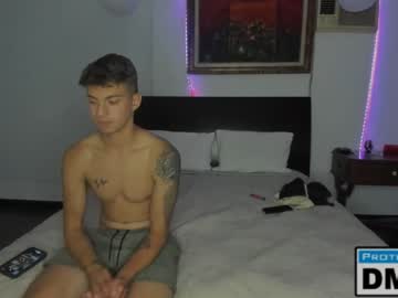female cam couple pia_powers image #2922603