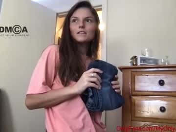 female cam couple bfngfadventures image #1383843