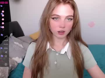 female cam girl small_blondee image #1862338