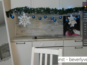 female cam couple beverlyvega image #3466523