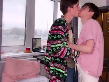 female cam couple briankoster image #1555412