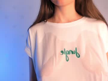 female cam girl elliehunt image #3945926