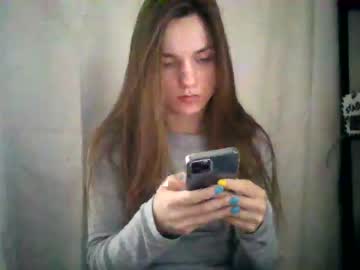 mealanivo  female  webcam