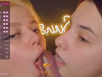 female cam girl iliziamain image #1626382