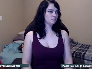 female cam girl rowanswolves image #970482