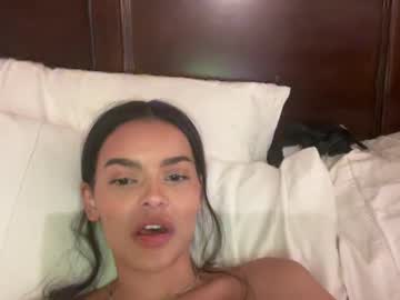 female cam couple misslatinaqueen image #4076854